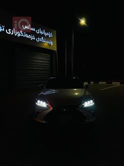 لێکزس ES